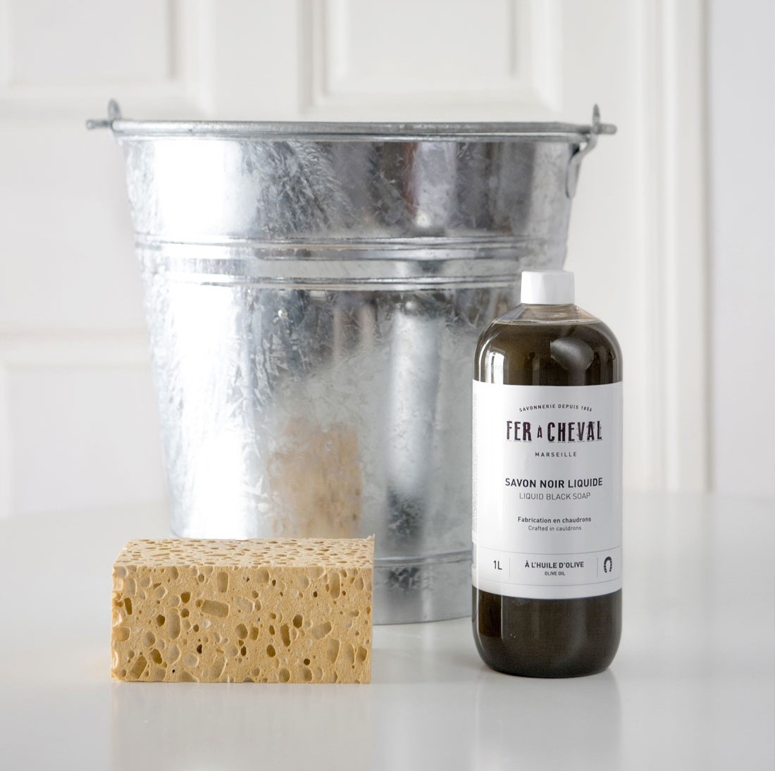 Fer A Cheval universāls tīrīšanas līdzeklis - melnās ziepes ar olīveļļu 250ml | Multum