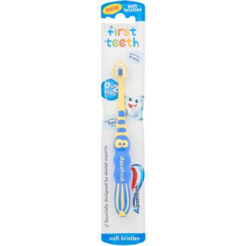 Aquafresh Milk Teeth 0-2y | Multum